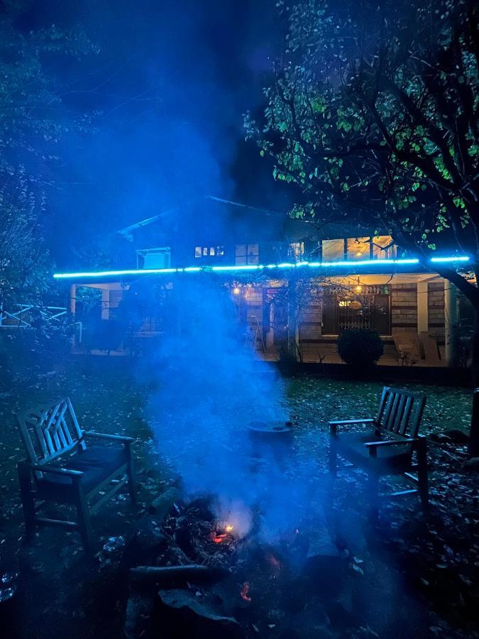 Mars Monkey Hostel & Cafe Manāli Eksteriør billede