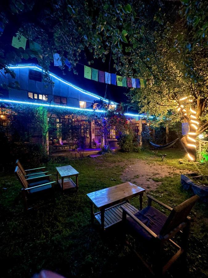 Mars Monkey Hostel & Cafe Manāli Eksteriør billede